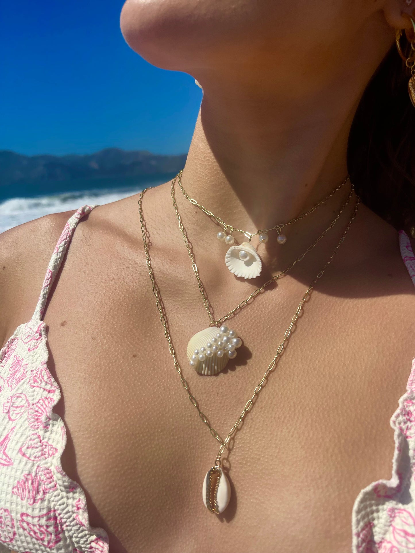 Seashell and pearl silver necklace