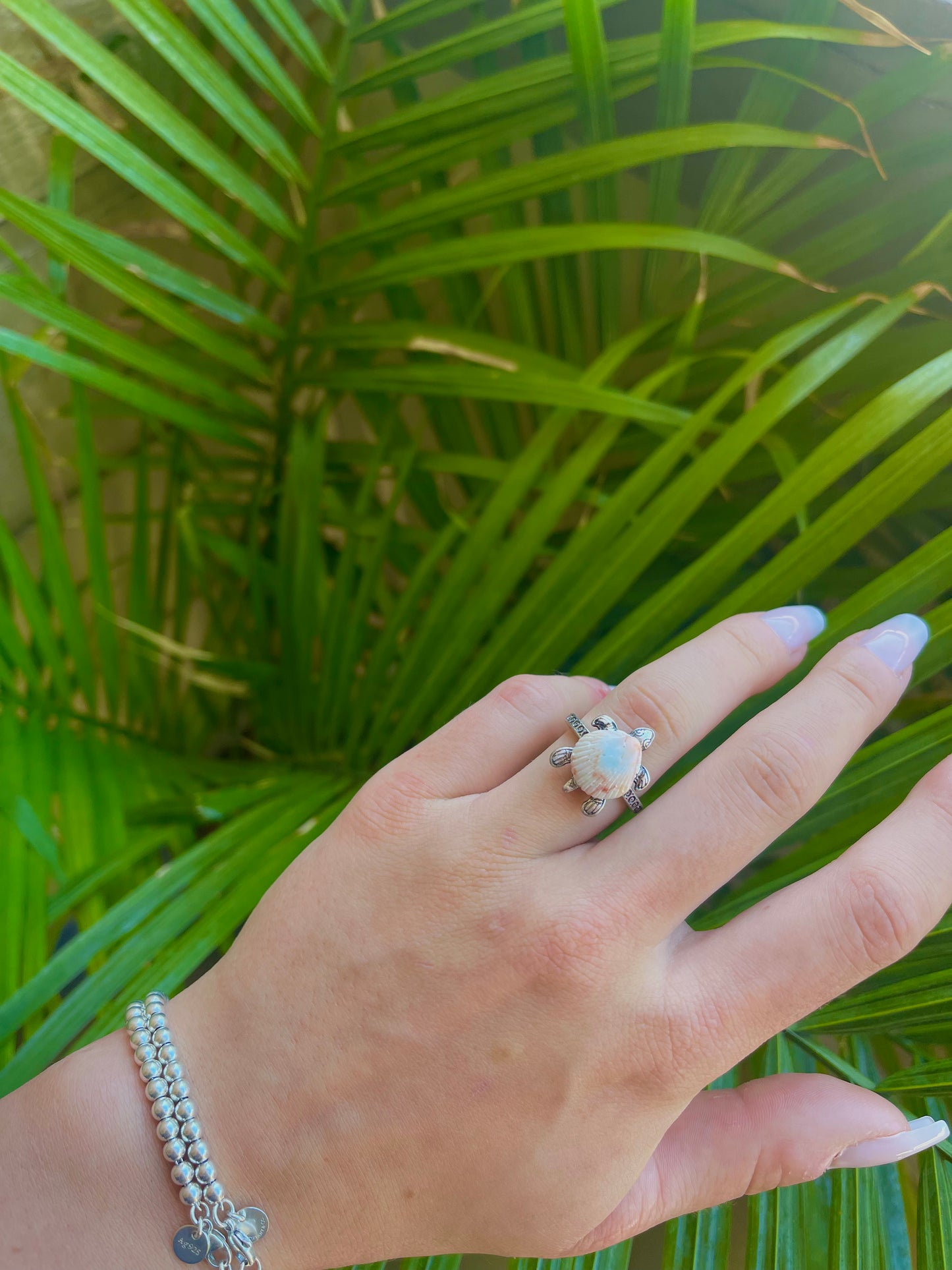 Silver turtle seashell ring