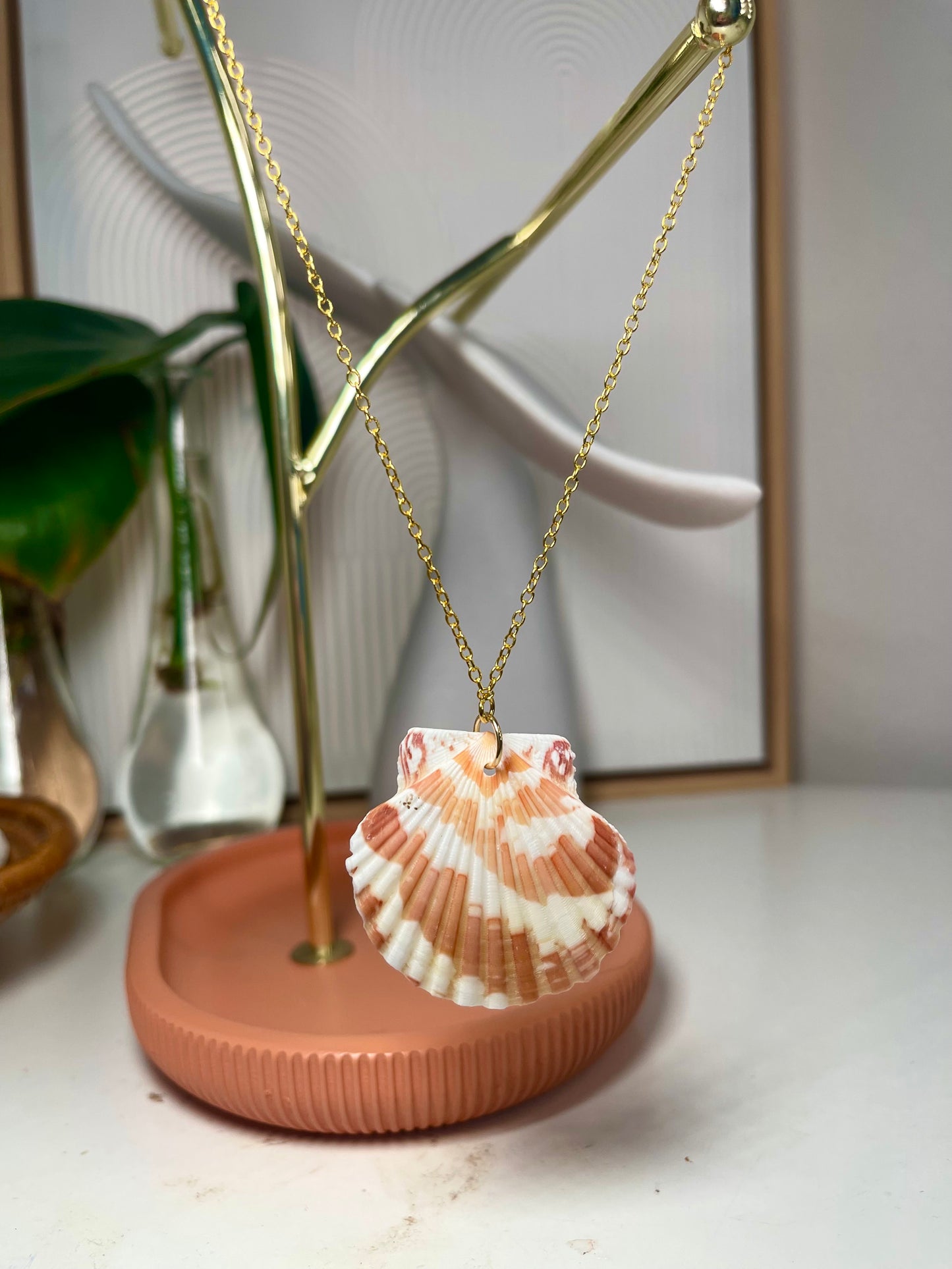 Burnt Orange and White Lions Paw Seashell Gold Necklace