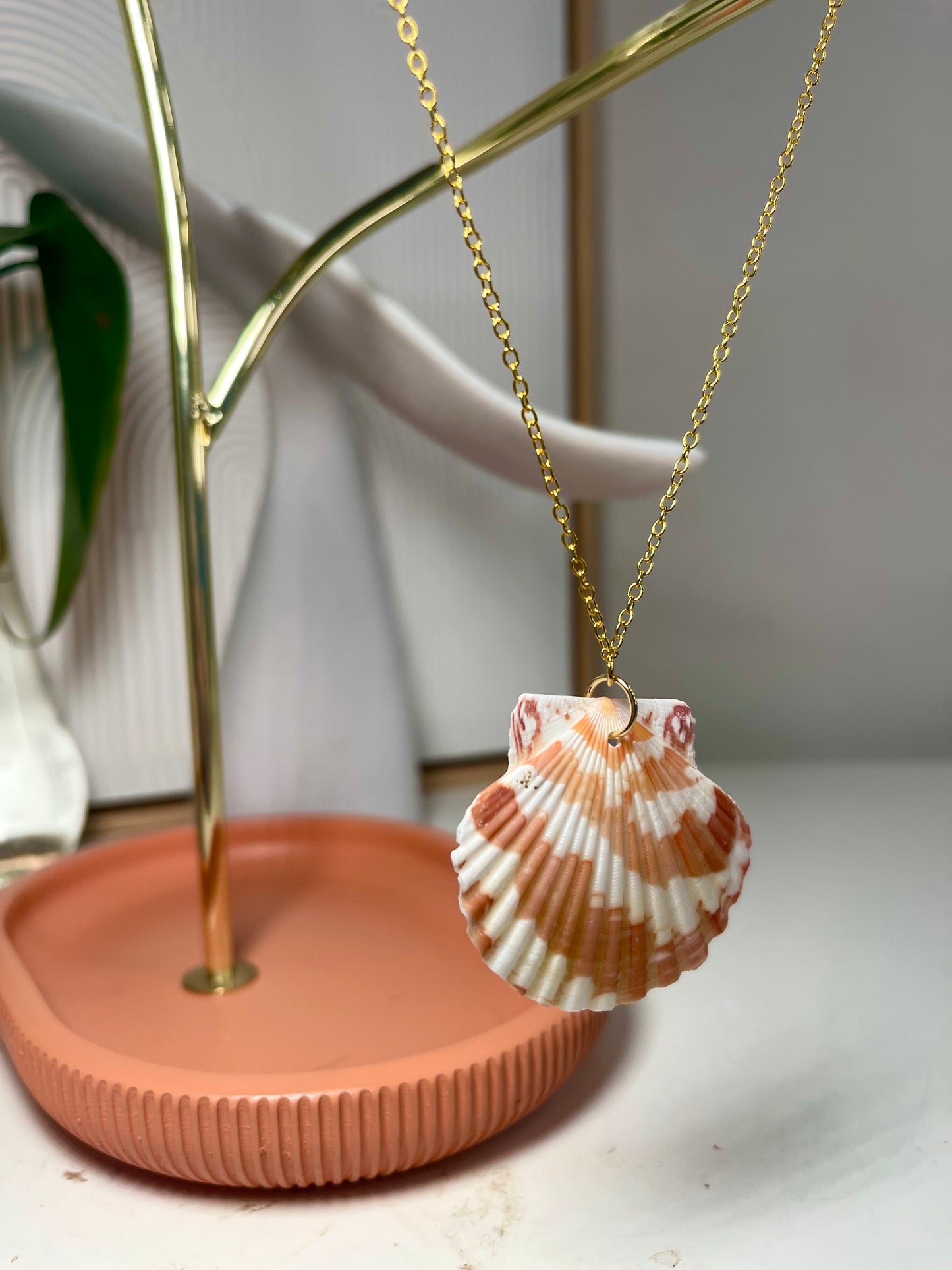 Burnt Orange and White Lions Paw Seashell Gold Necklace