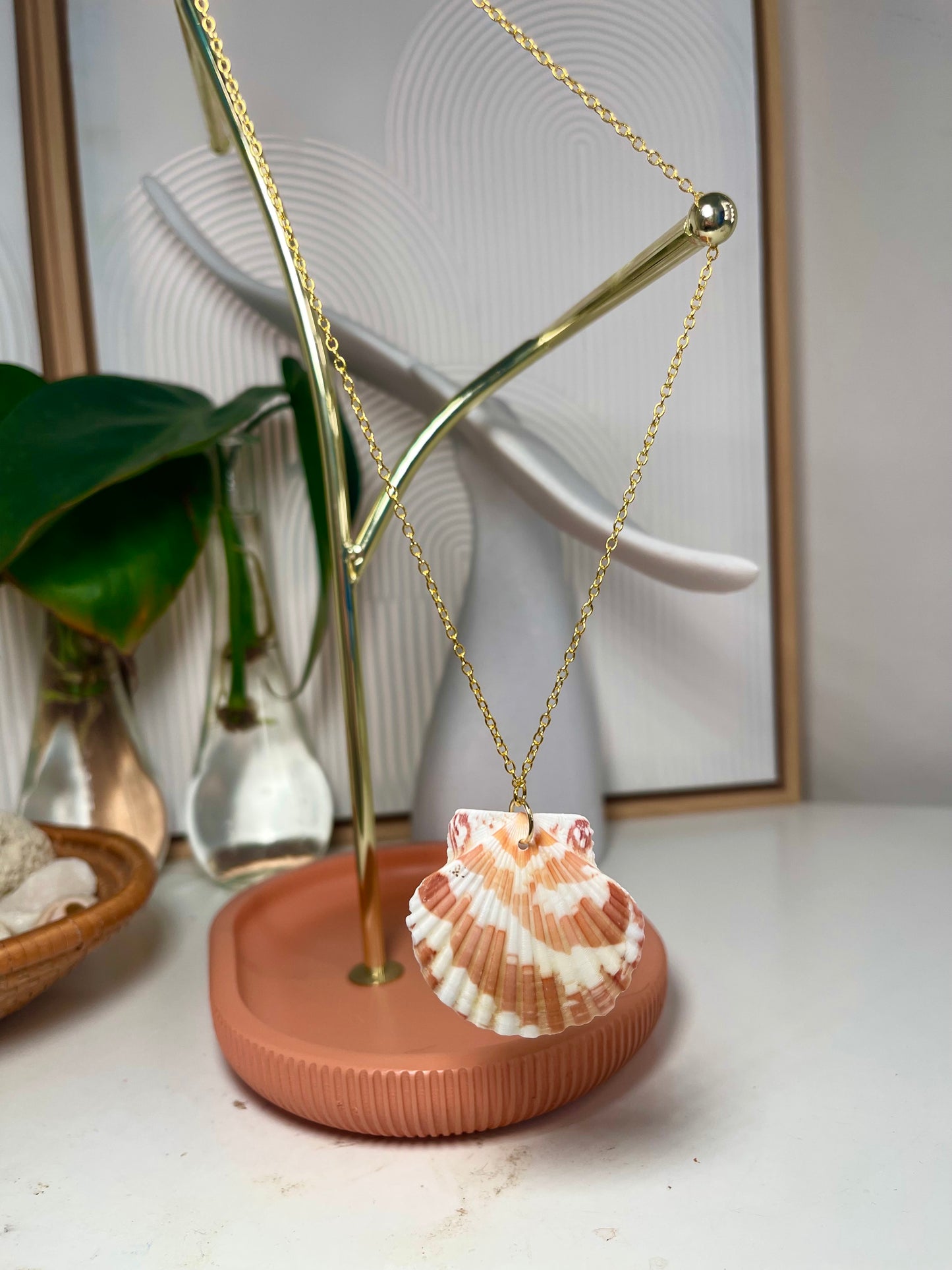 Burnt Orange and White Lions Paw Seashell Gold Necklace